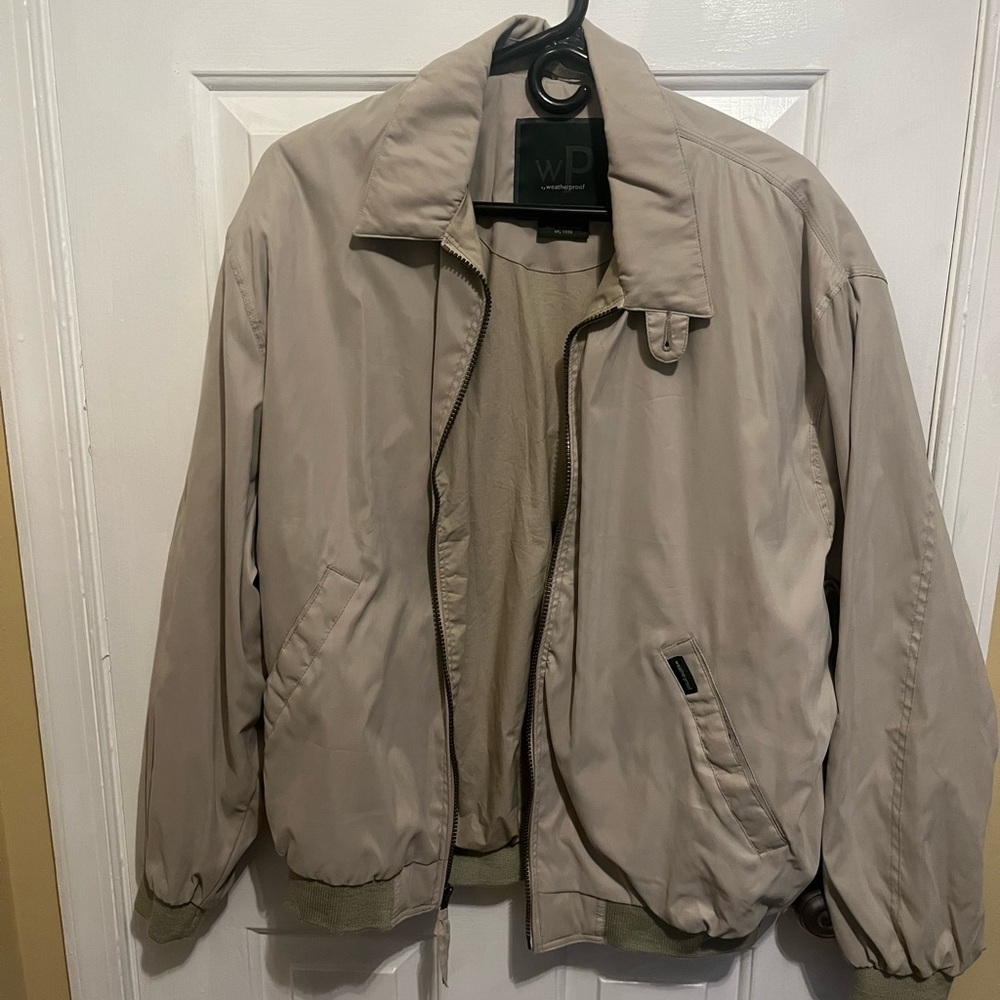 Weatherproof lightweight jacket
